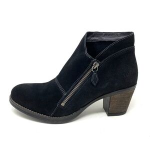 Taos Billie Boot black suede